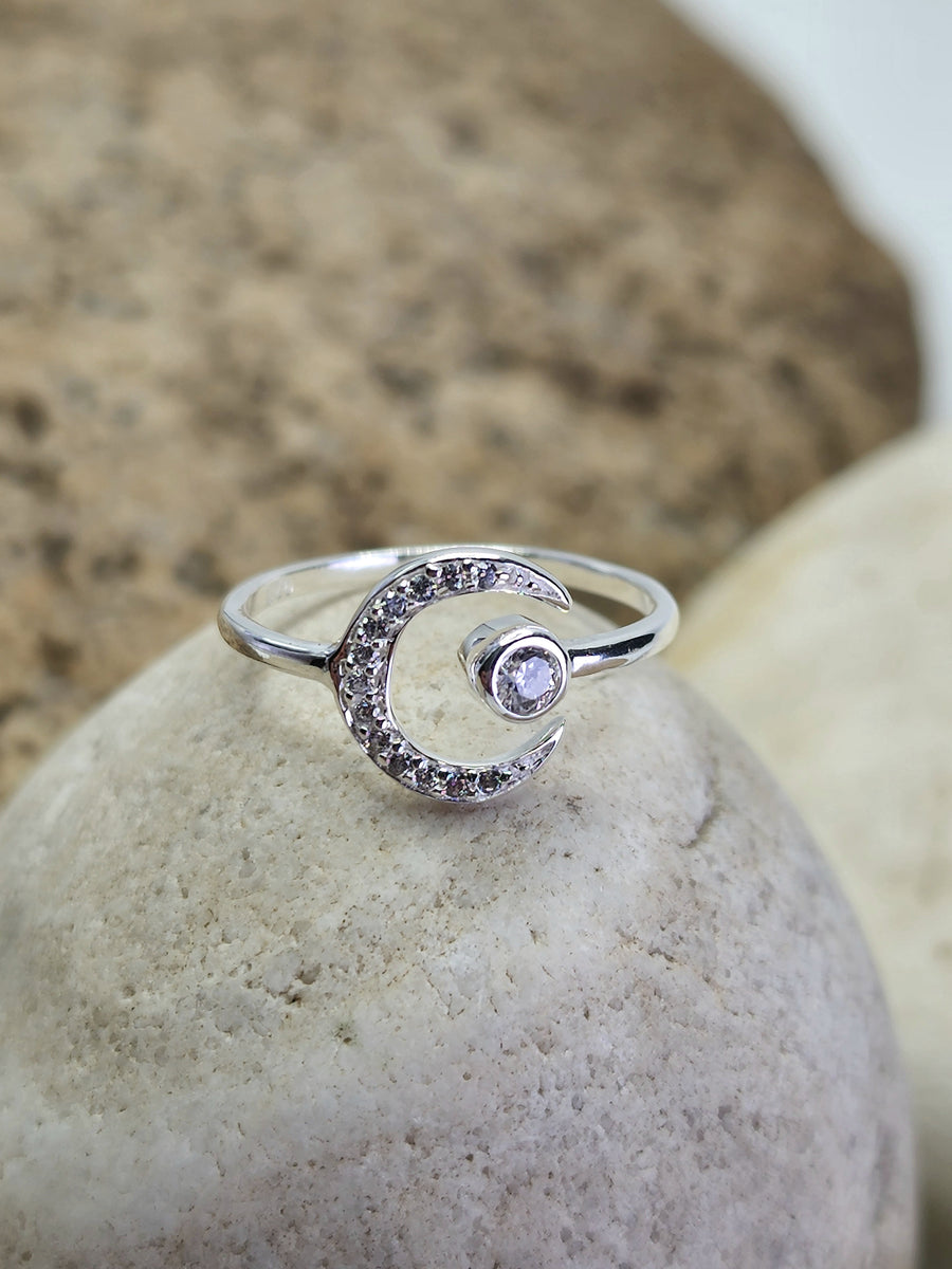 Bright Moon Ring in Cubic Zirconia + Gold