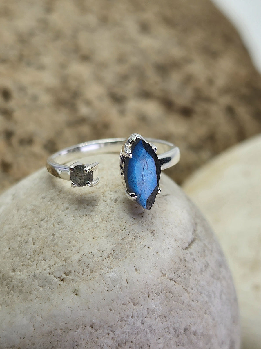 Rise Ring in Labradorite + Sterling Silver