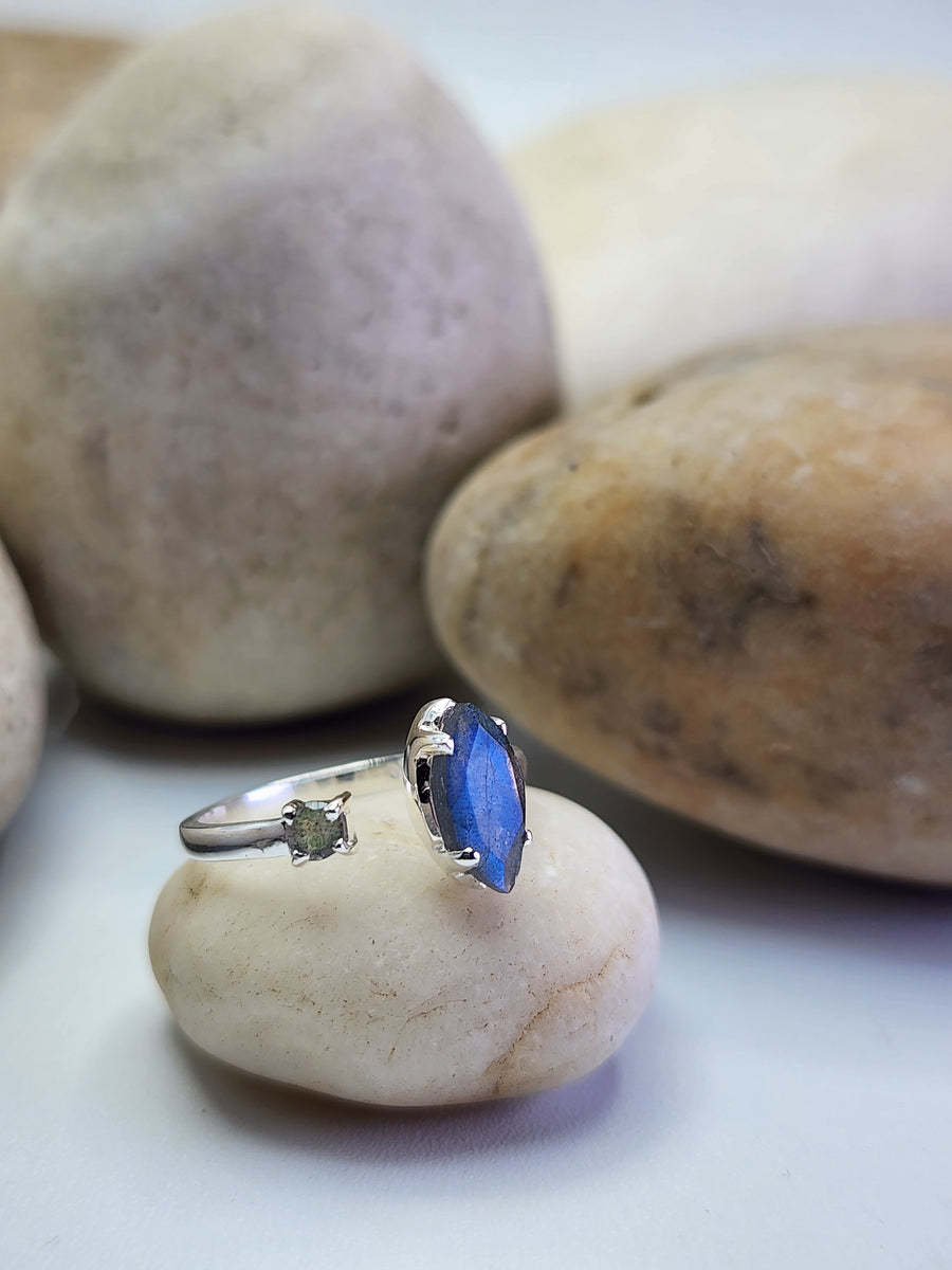 Rise Ring in Labradorite + Sterling Silver