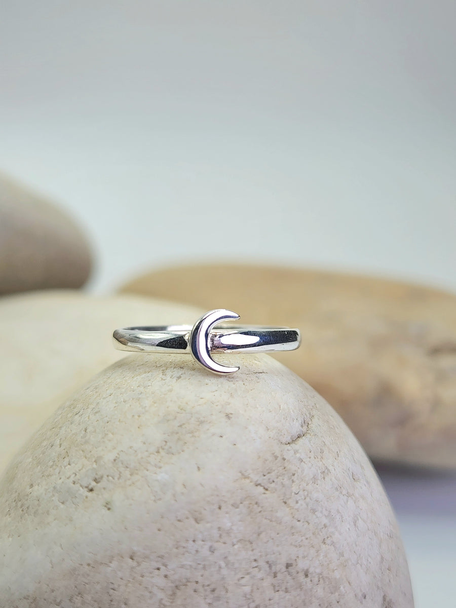 Small Crescent Moon Ring in Sterling silver