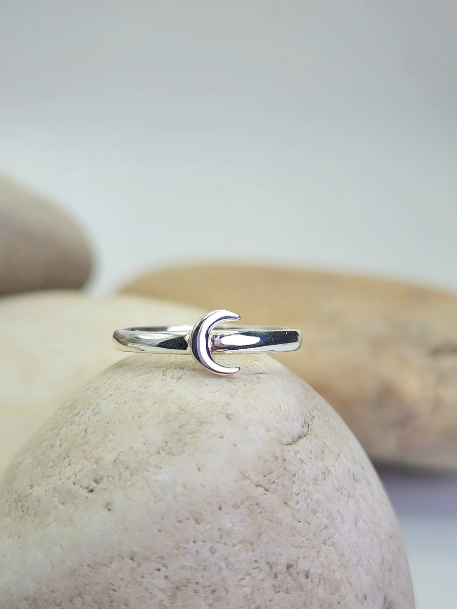 Small Crescent Moon Ring Sterling silver