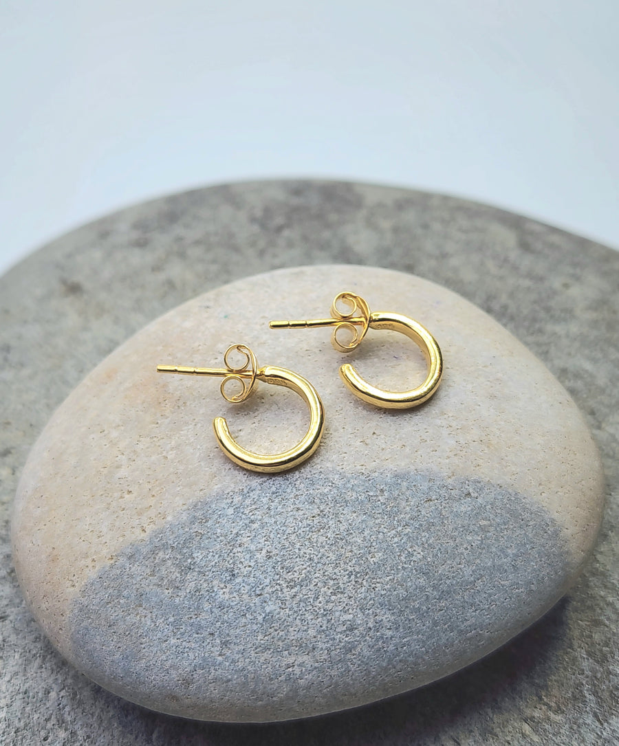 Keep It Simple Earrings in Gold