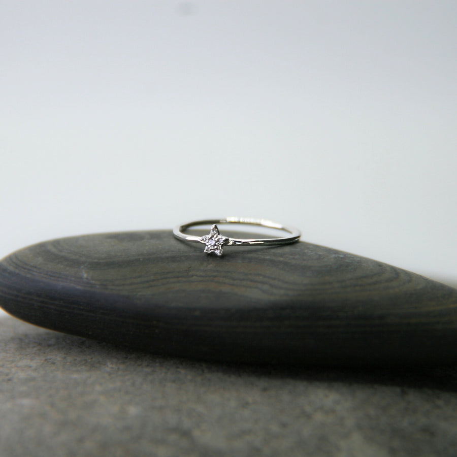 Gold Star Ring With Cubic Zirconia
