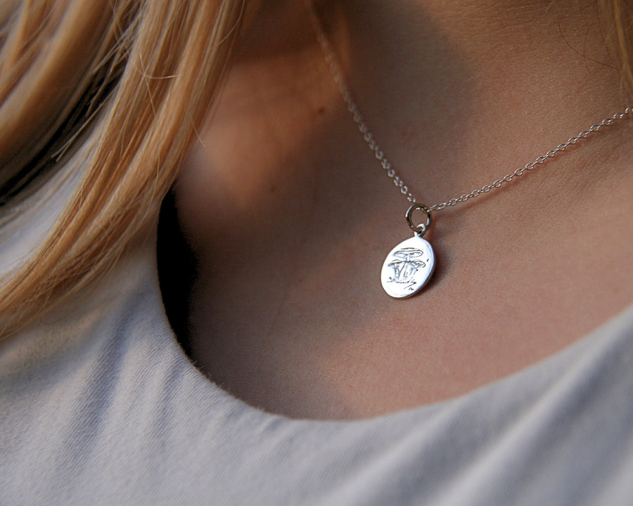 Wonderment Necklace in Sterling Silver Circle