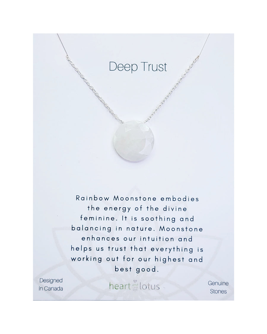 Rainbow Moonstone Affirmation Round Necklace "Deep Trust"