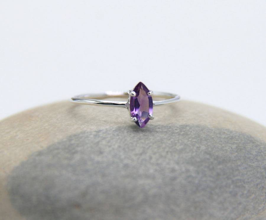 Amethyst Elipse Ring in Sterling Silver -Clarity + Intuition
